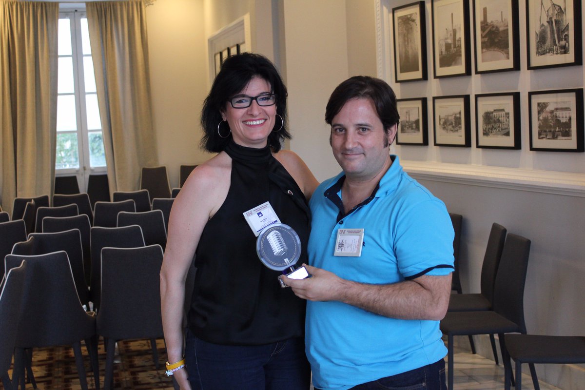 BniLinares's tweet photo. Primera reunión de #Agosto, #referencias, negocios cerrados y mucho compañerismo. ¡#Networking con ilusión!  #bni https://t.co/gDxR3k0Te8
