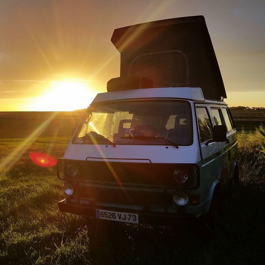 flomotionprod's tweet photo. H.O.L.Y. days... #VanLife #Syncrofest #HomeIsWhereYouParkIt #WhereIsMyOffice #DigitalNomad #Syncro #syncrolife #van… https://t.co/sUmQL8WARe