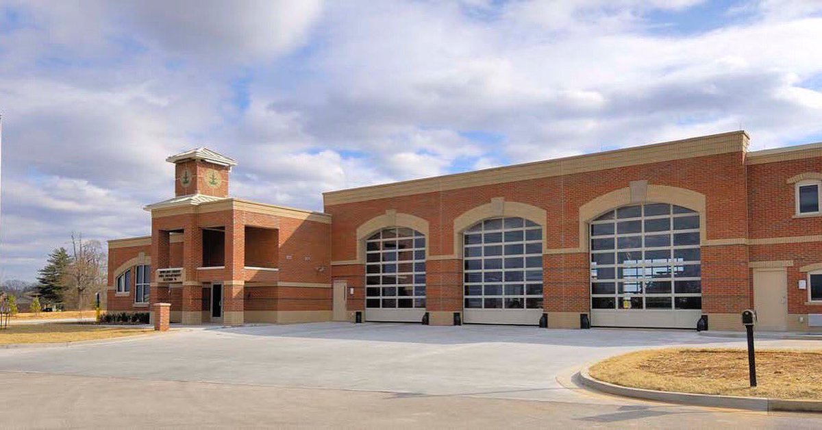 alliance_corp's tweet photo. Continuing our salute to first responders, here’s Greenwood Fire Station in Bowling Green, KY from 2009 #TBT https://t.co/IztTG26pok