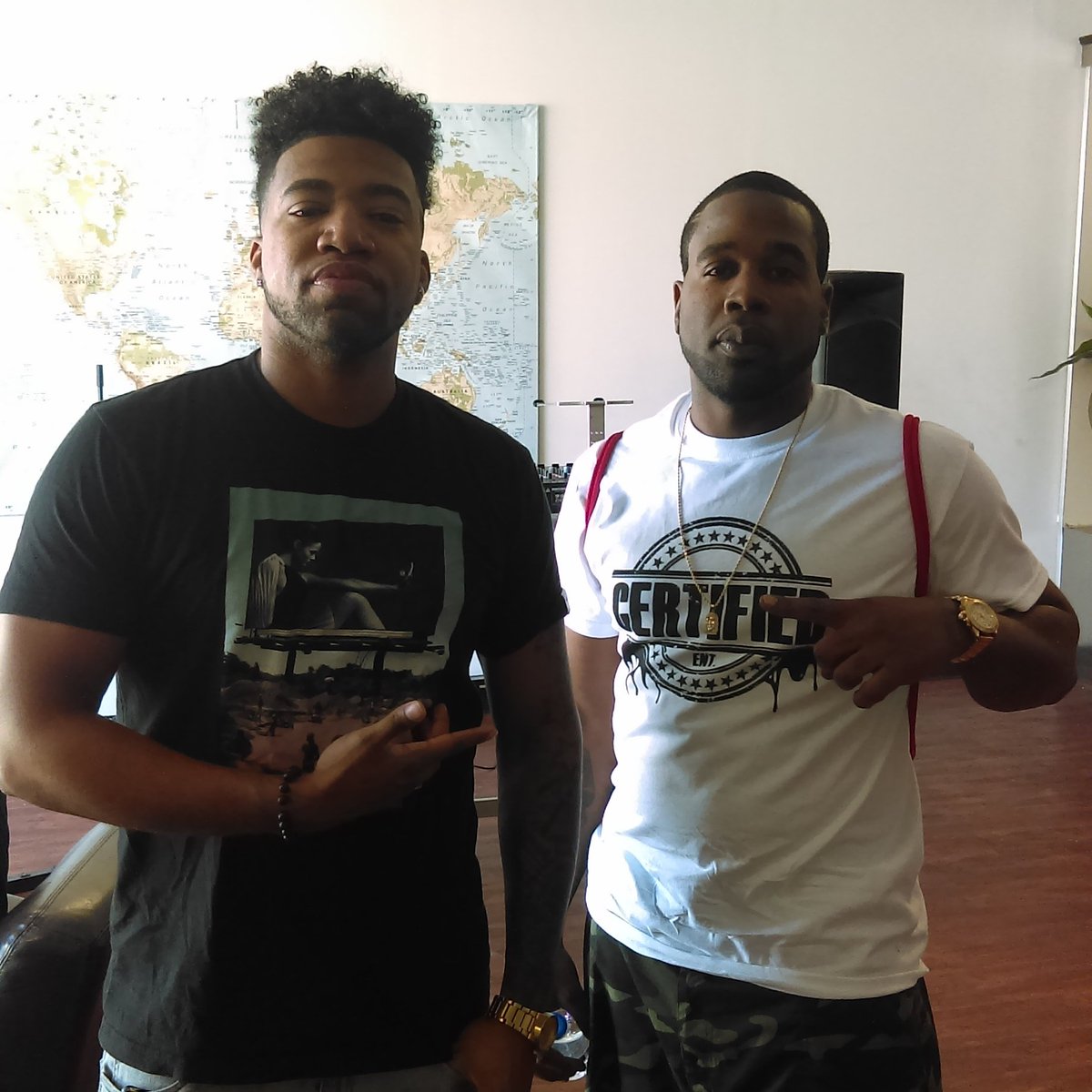 ChillWillDaDon's tweet photo. Connecting the dots with the big homie @DJASAP #HonorRollEnt #CertifiedEnt ππ― https://t.co/M5r4gz09Fu