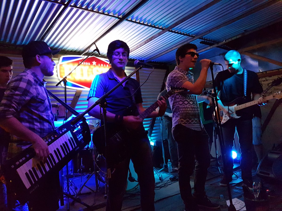 Rock en Paraguay tweet media