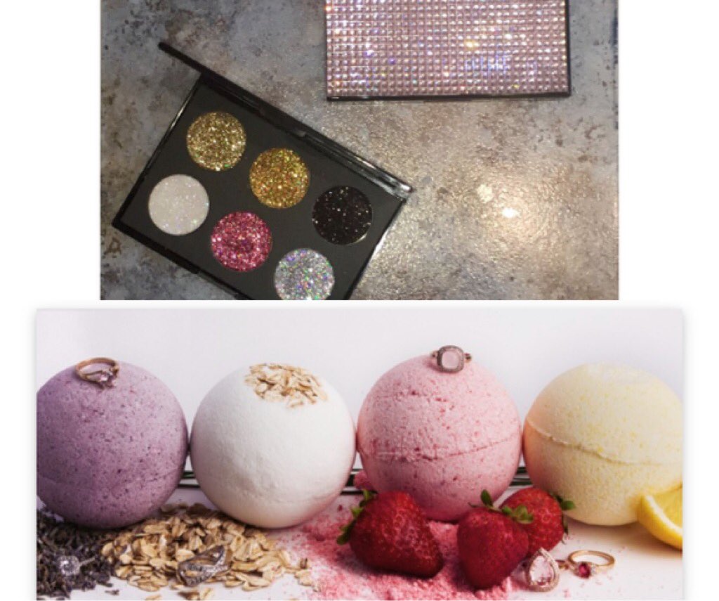 _solpineda's tweet photo. so excited, just ordered these babies 😍💘 #dazzlize #bathbombs https://t.co/52giD0TlAp