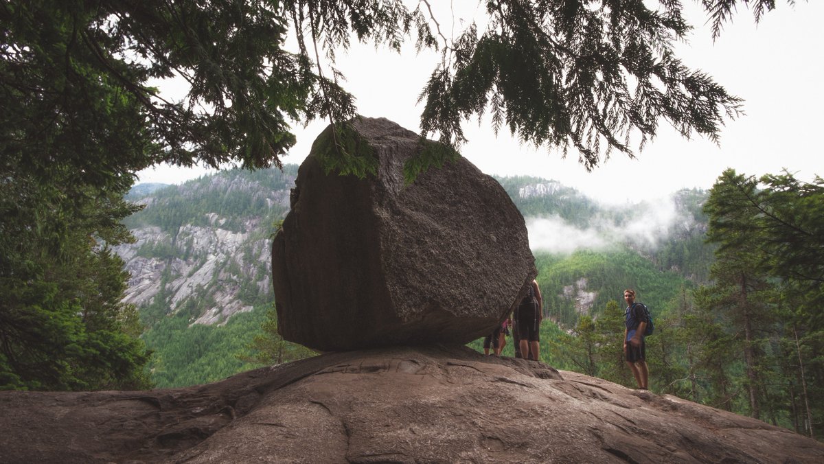 AutumnsGrief's tweet photo. Last weekend at the Chief. #Squamish #MarkGoesToBC #BritishColumbia #VSCO https://t.co/CRekEsgMty