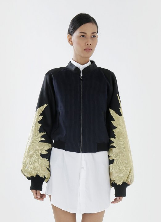 idstylecom's tweet image. 5 outerwear yang wajib dimiliki fashionista di tahun 2016 &amp;gt;&amp;gt; bit.ly/2aMNJeu