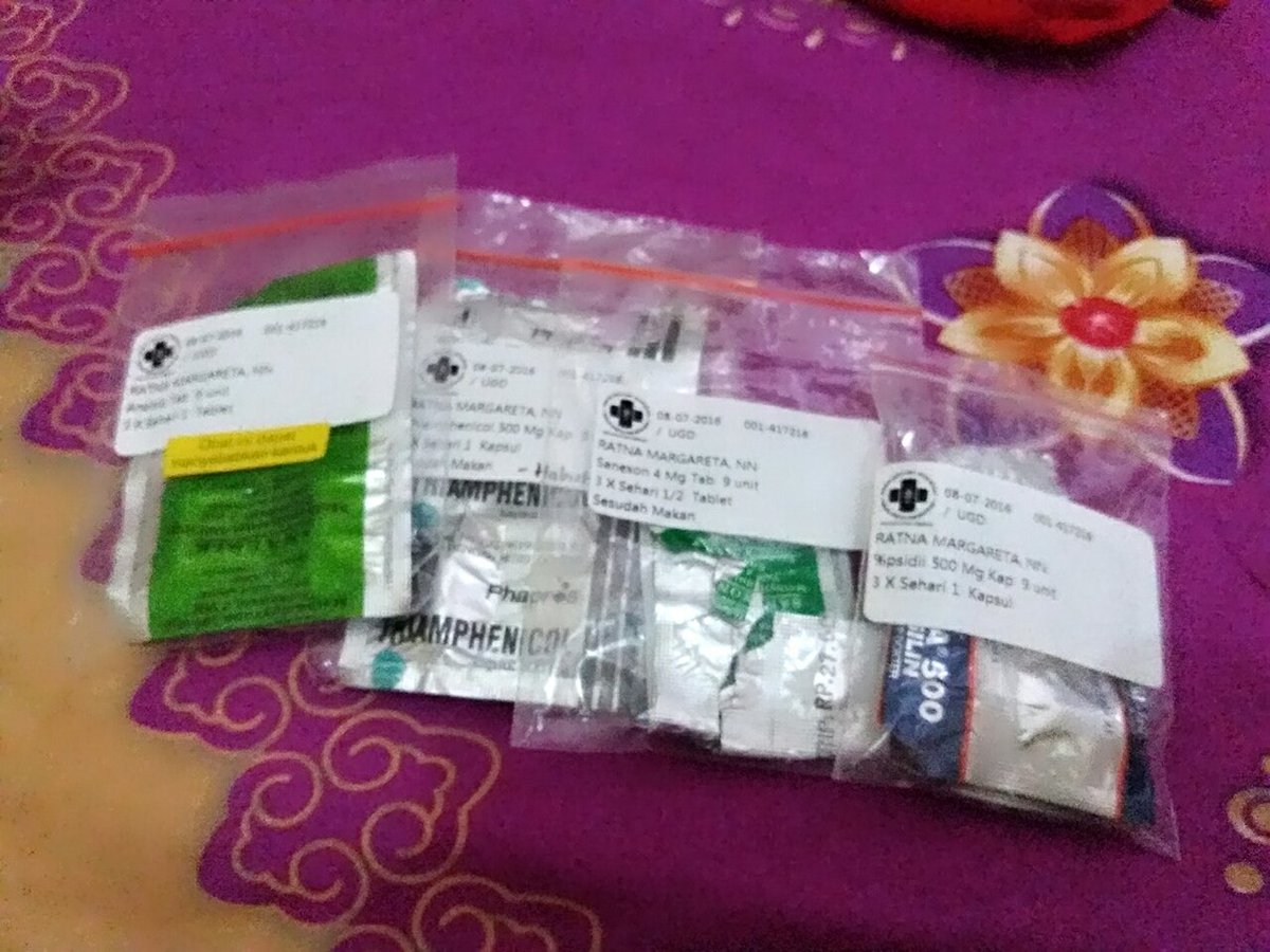 Istrht dirumah dulu.. Tuhan yg memberi sakit.. Tuhan jg yg menyembuhkan.. 😇😇
#thanksmysuperboy😗