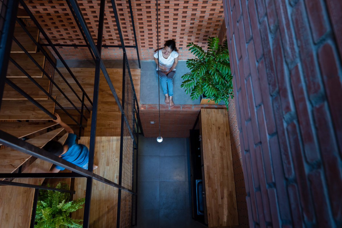 tropicalspacevn's tweet photo. #WaspHouse by @tropicalspacevn #house #architecture #brickarchitecture #tropicalspace #townhouse https://t.co/ggxpcMlFUu