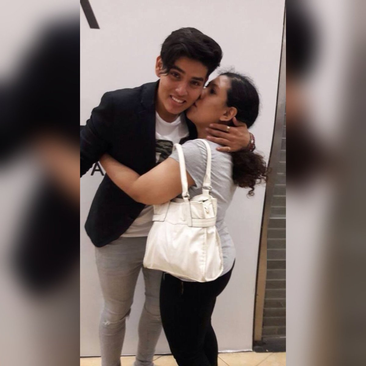 hwaaluxie's tweet photo. @andrescuevas97 💕 Aquí mis sentimientos por ti, no caben todos pero ya sabes mi CONDE💕 espero lo leas #UMEPS https://t.co/shEZaXFKA8