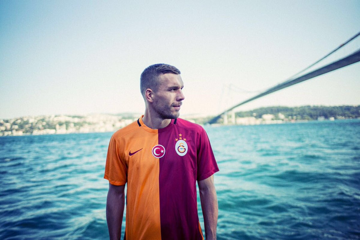 Günaydın #Galatasaray Ailesi 👊🏻⚽️💪🏻🦁 #poldi #strassenkicker #cimbom #gazver