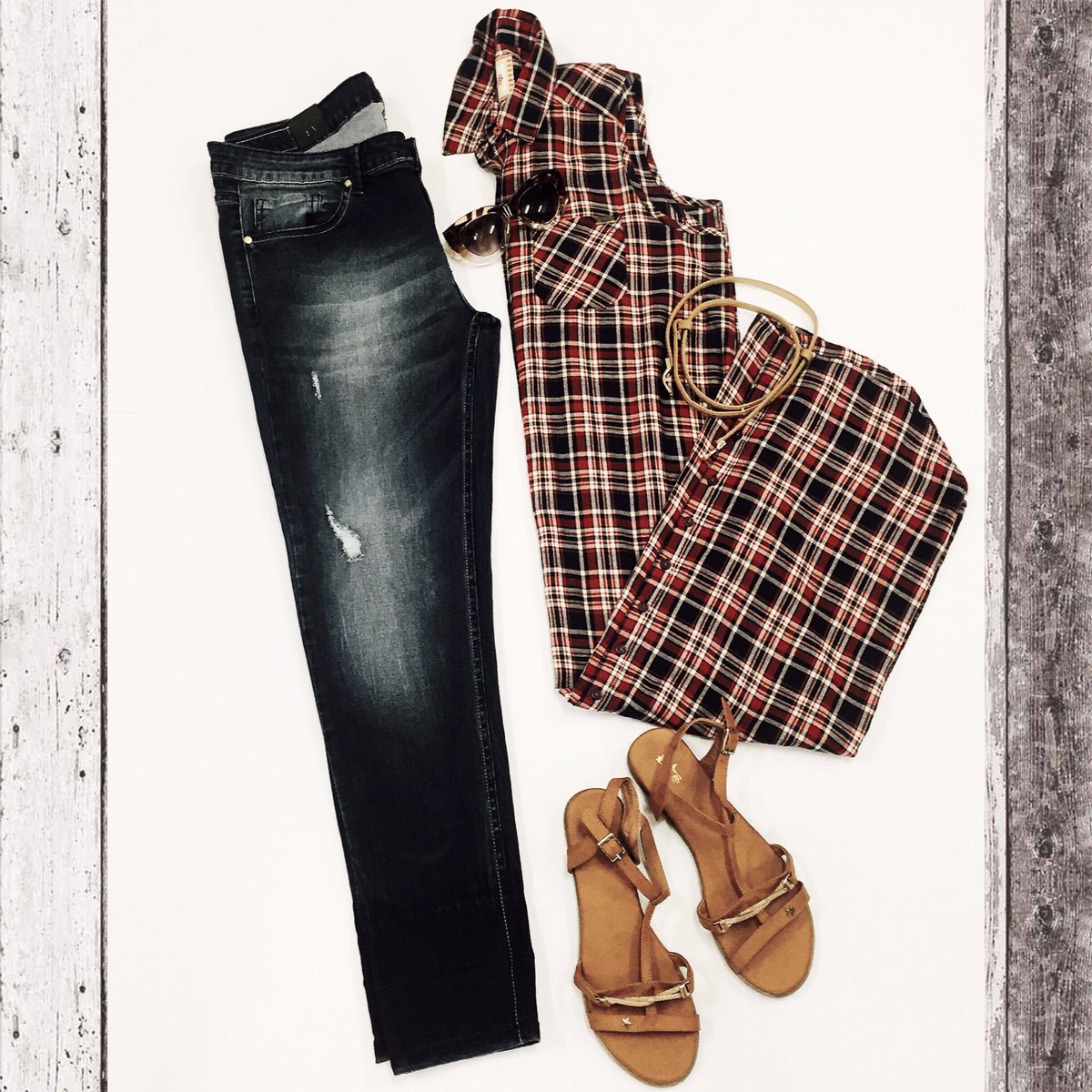 RockyStarWorld's tweet image. #BasicsDoneRight  #FashionForward  #RSjeans  #newcollection #nevergowrongwithchecks #exclusively at #shoppersstop