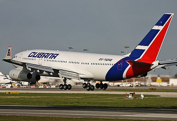 rsotomayor's tweet photo. Cuba picks french Aeroports de Paris to expand airport as tourism booms >>> https://t.co/KPaABfJMOv via @DailyMail https://t.co/RCUzKEcfeZ