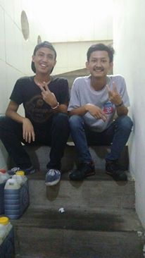 apipafrian tweet picture