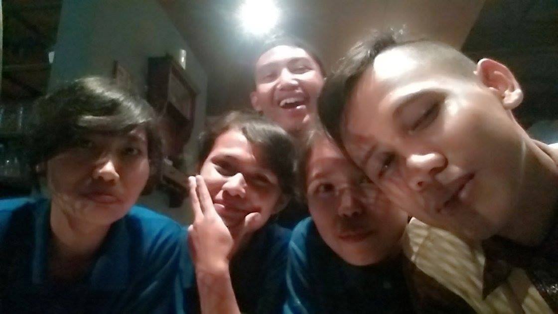 apipafrian tweet picture