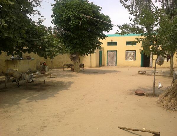 madam_robena's tweet photo. my home from inside ,,,
( phtogrpahe by me) https://t.co/vzyadNbUEm