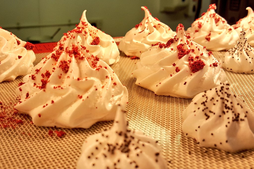 <a href="/CrossScythesS17/">Cross Scythes Totley</a> #meringue #Raspberrypowder <a href="/sheffield_eats/">sheffield_eats</a> <a href="/sheffield_eats/">sheffield_eats</a> <a href="/eatsocialshef/">Simon Garlick</a> <a href="/Eats_nTweets/">Eats 'n' Tweets</a>