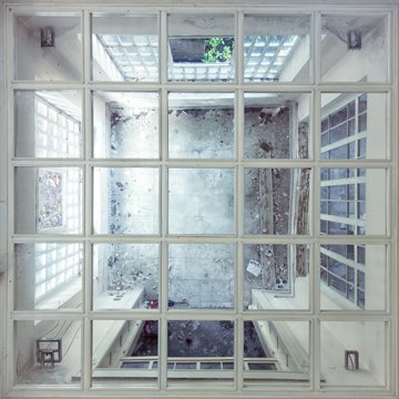 EmergeArt's tweet photo. Congrats to our wonderful @GinaSPhoto runner up in the @besmartaboutart prize! 👏🏽👏🏽👏🏽 https://t.co/jyq4TLN6ay