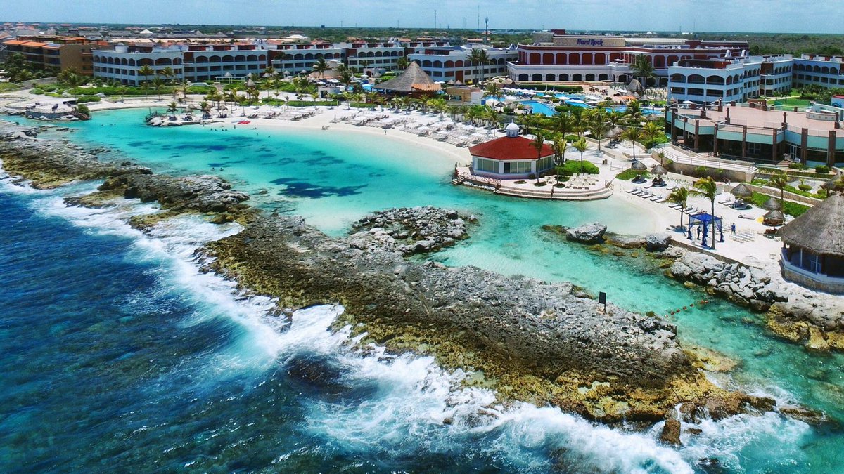 HRHRivieraMaya's tweet photo. RT if you enjoy Those unforgettable summer days.

RT si disfrutas Esos días de verano inolvidables.
#ThisIsHardRock https://t.co/QrtEpV56TS