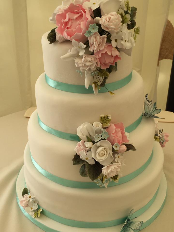 I made my 1st wedding cake - here's the recipe and story bit.ly/wedcakeEI #Weddingcake #Wedding #sugarcraft