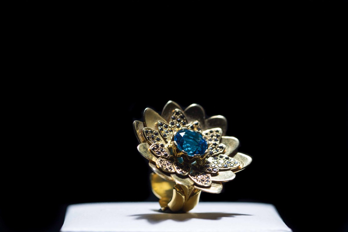 LiaSJewels's tweet photo. #Lotus #ring in #gold.
Visit https://t.co/y8qrKIPrUn to see more #jewellery or to commission your own design.
#UAE https://t.co/or7vRGXwz2