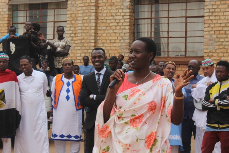 Imvaho_Nshya's tweet photo. U #Rwanda rwashimye ibihugu byitabiriye #FESPAD2016 @JUwacu
https://t.co/i2LC4BFmvU https://t.co/qxE6uThqLu