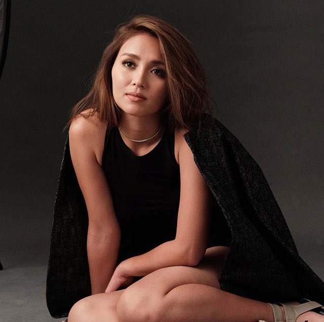 OfficialKBB's tweet photo. “Are you ready for #ChalkxQueenKathryn? It's almost here! 👑” © chalkmagazine | Super ready! ❤️ #PushAwardsKathNiels https://t.co/1Mofj5d4sr