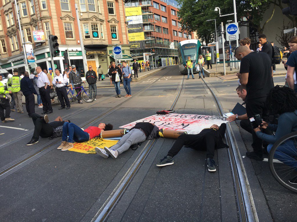 View image on Twitter