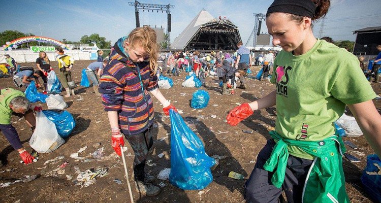 #Lomásleído Los festivales suspenden en #sostenibilidad bit.ly/2aN7xhP Con  Jorge Gosálbez del <a href="/BonaNitBCN/">Bona Nit Barcelona</a>