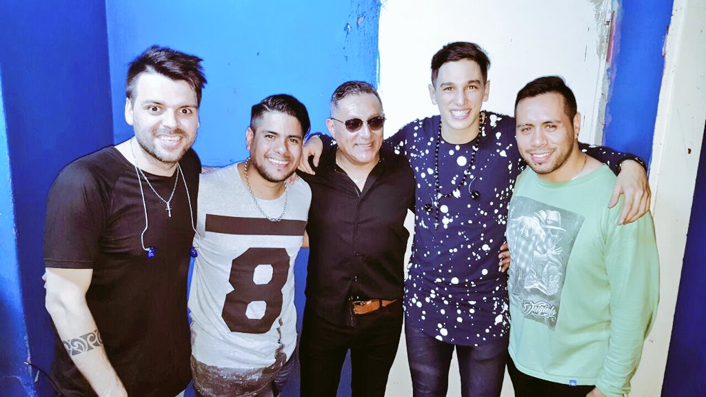 nicoqlokura's tweet photo. Exploto #Clasico de los #jueves gracias x venir @SergioTorres_AO @Luxio_Castro  hermosa noche!!! https://t.co/TZZBth7iVy
