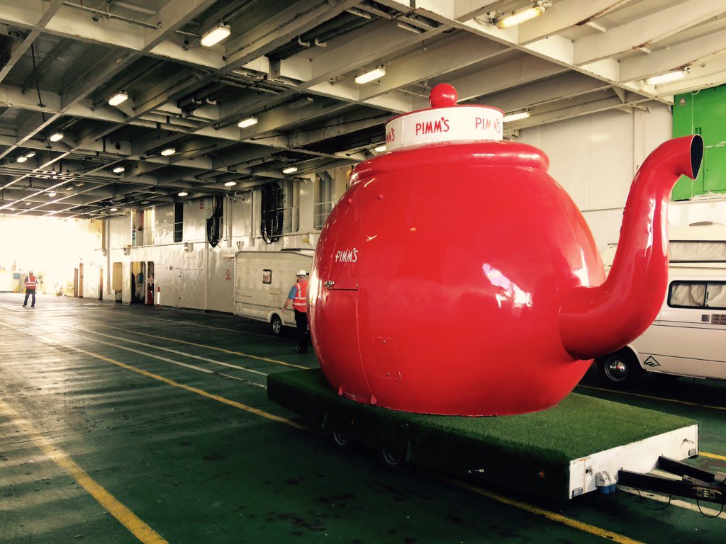 GBeventsUK's tweet photo. All Aboard!! - Time For Pimm's O'clock @cowes_week. @GBeventsUK @Pimmsteapot @PimmsGB #pimmsoclock #pimmscider https://t.co/Iim2VTl1sh