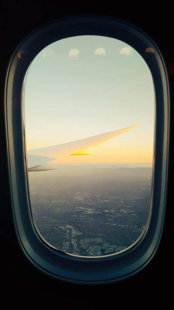 a_delbridge's tweet photo. First views of Brisbane as we arrive back home. An experience I will never forget #bneWYD16 🇦🇺🇧🇪🇵🇱🇦🇹🇦🇺 https://t.co/5M1PyhsYei