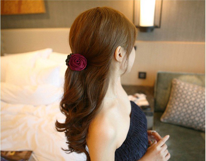 StuffOnLazada's tweet photo. Want cute hair accessories? Choose from the many available here >> https://t.co/RbeLL8MYcK starting from RM6.50 https://t.co/cmA542TO6M