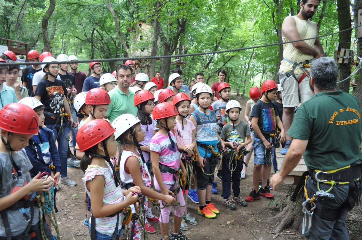 coderdojotm's tweet image. The best #CoderDojo Romania Summer Camp so far! coderdojo.ro/BlogRetrieve.a… EN version here: bit.ly/CDSCpost