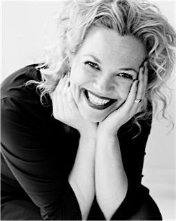 simonewalraven's tweet photo. Gast Simone's Songlines vannacht 2 - 4: columnist/schrijver @roosschlikker ! #levensvreugde #bergtop @NPORadio2 https://t.co/uboe26rotb