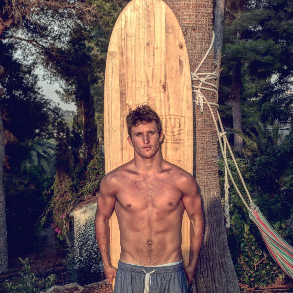 josepostigo97's tweet photo. Surf trip https://t.co/3XbPw22xta