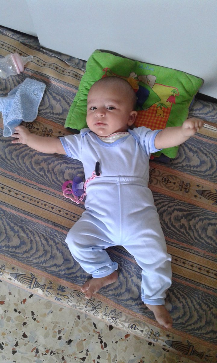 samaredwan's tweet image. يسعد مساكم
قلبي محمد😘😘😘😘😘