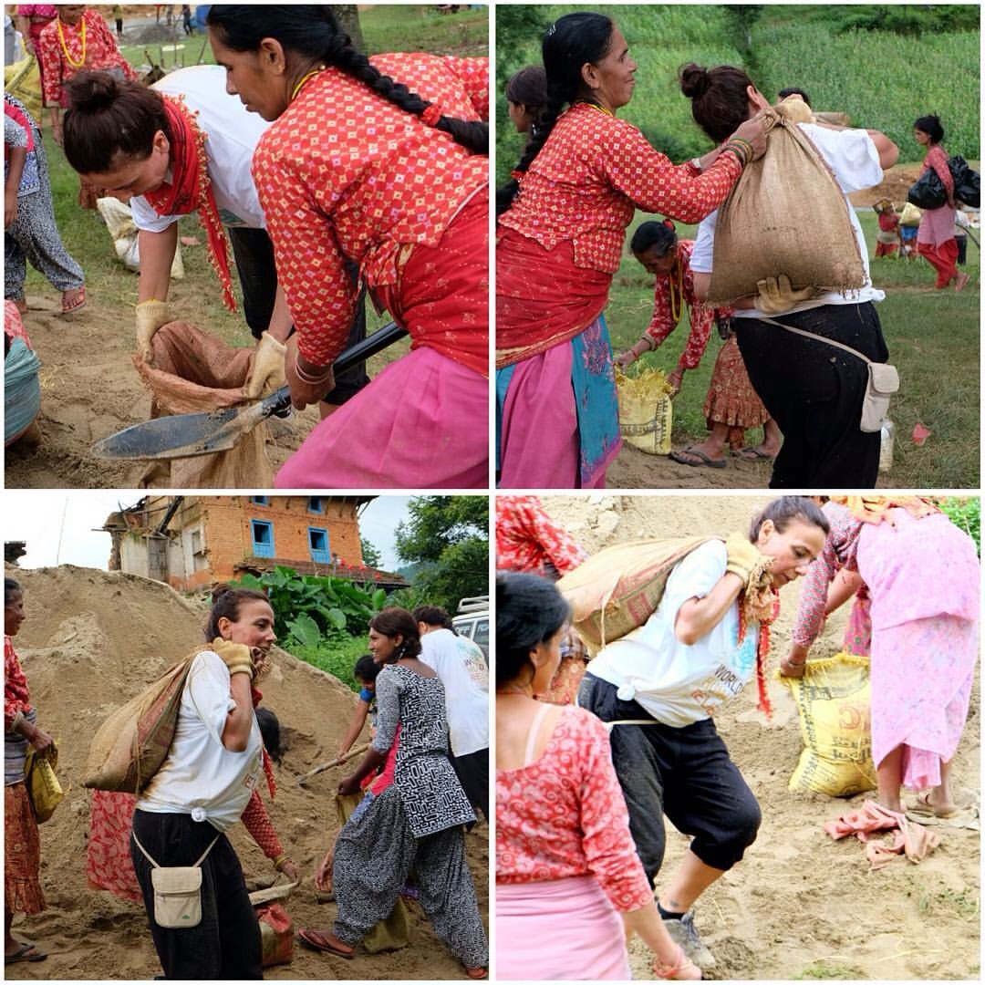 Namaste🙏🏻 ağır işçiliğe devam. Gününüz güzel geçsin 🌸
#nepalokulprojesi