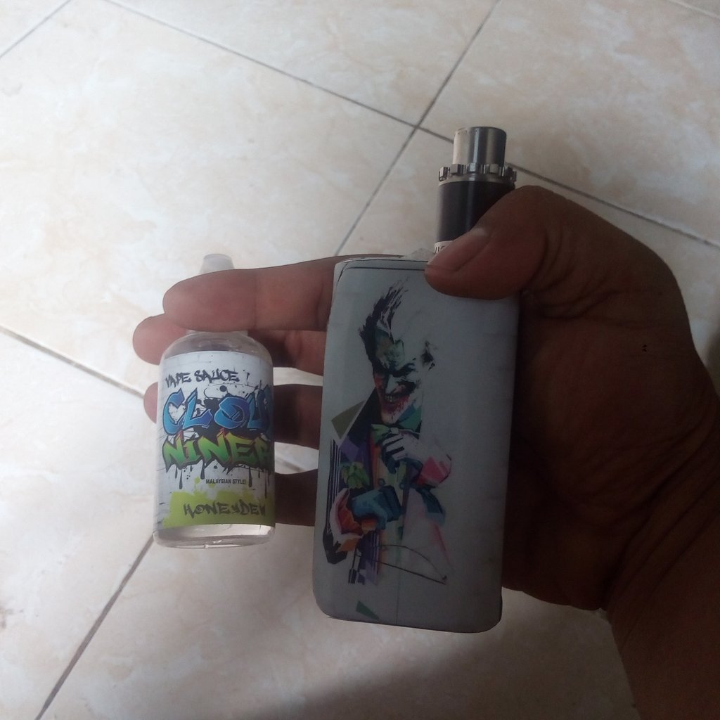 Leftbraindeathc's tweet image. vaping Doloe guys #supportvapingindonesia