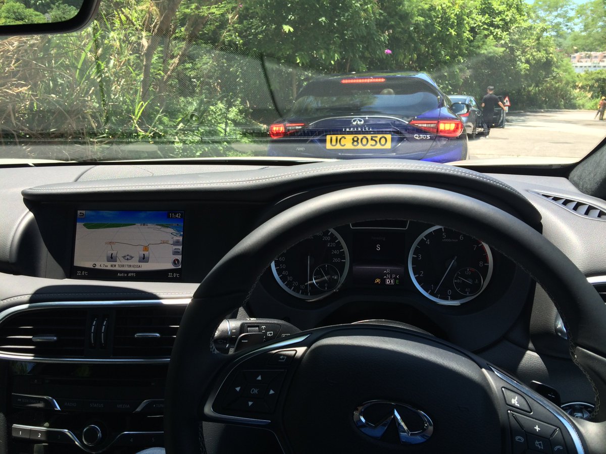 NestIdeas's tweet photo. Test driving a fleet of Infiniti cars with the #InfinitiAccelerator startups. Thanks @InfinitiLABHKG ! https://t.co/jax0O6b8xR
