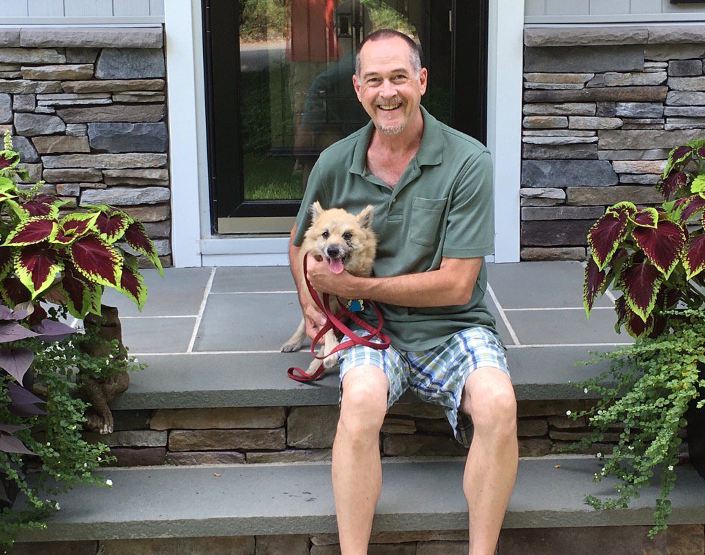 dwilliamcooks's tweet photo. Welcome home Wilbur! Our new forever foster boy from @littleshelter https://t.co/rw4ho3vWyx