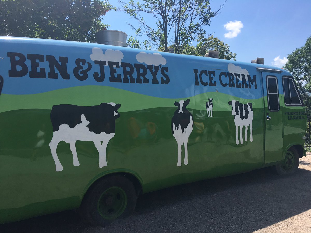 Dppresto's tweet photo. Now what flavor to chose? #PrestonsDoNE https://t.co/Q4OBcDTVlC