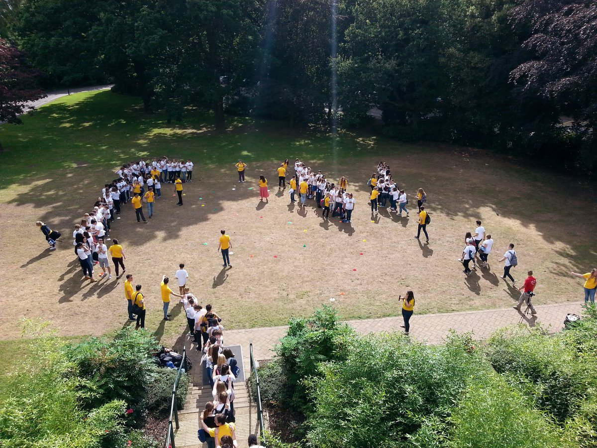 stephsiu's tweet photo. Just went up in a cherry picker to take the #fsy photo. Pretty fun! #heights #fsybrum #pressforward https://t.co/IVjZwtsxoT