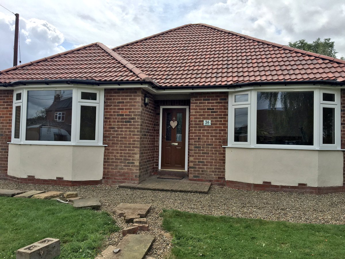 Homesealwindows's tweet photo. This mornings job 2 x @REHAUWindows bays https://t.co/K58bbQ64fS