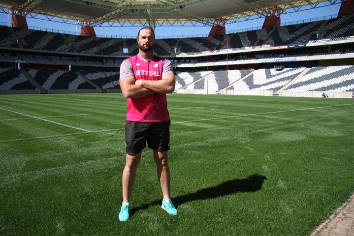 Al wat kaptein van kleins af wou doen, is rugby speel
bit.ly/2aW0mXe
<a href="/StevalPumas/">StevalPumas</a> <a href="/hugokloppers/">hugokloppers</a>