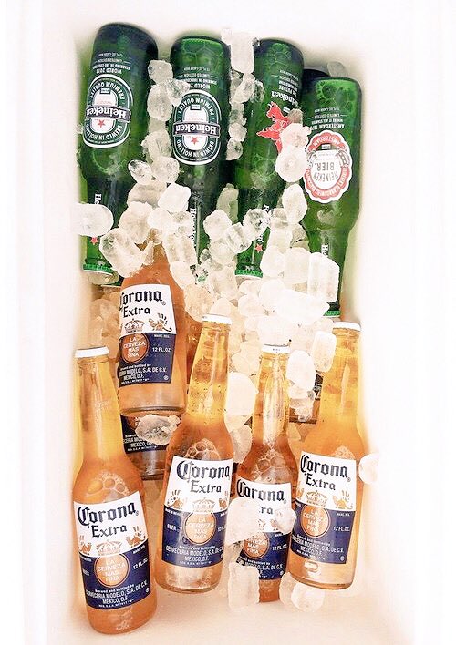ladybrookekadel's tweet photo. Pues...empezamos 🍻   #DiaDeLaCerveza https://t.co/2txRGk2s9t