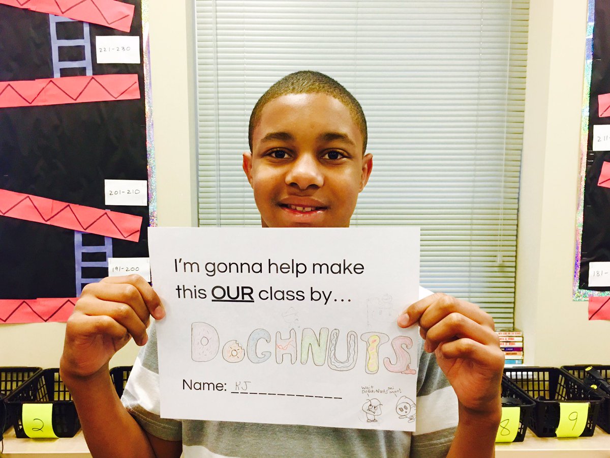aaustin823's tweet photo. This kid knows what's up! #MixtapeMath is off to a great start! @SIAJaguars @msdwarren #180msdwarren https://t.co/fsBitJZi0A