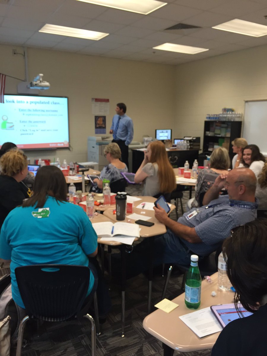 Harris1012Teri's tweet photo. ESOL teachers working with our new materials! @pauldingboe https://t.co/TAMzR2rve9