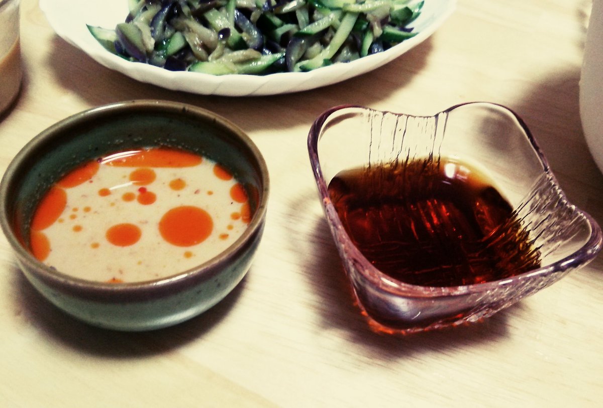 もりみ 今日はそうめん こんな時間に 坦々麺風のつけダレと奥のもじゃもじゃ 笑 は甘々と稲妻にのってたきゅうりとナスのごま油炒め とてもおいしい もりみ 今日はそうめん こんな時間に 坦々麺風のつけダレと奥のもじゃもじゃ 笑 は甘々と稲妻にのってたきゅうりとナスのごま油炒め とてもおいしい