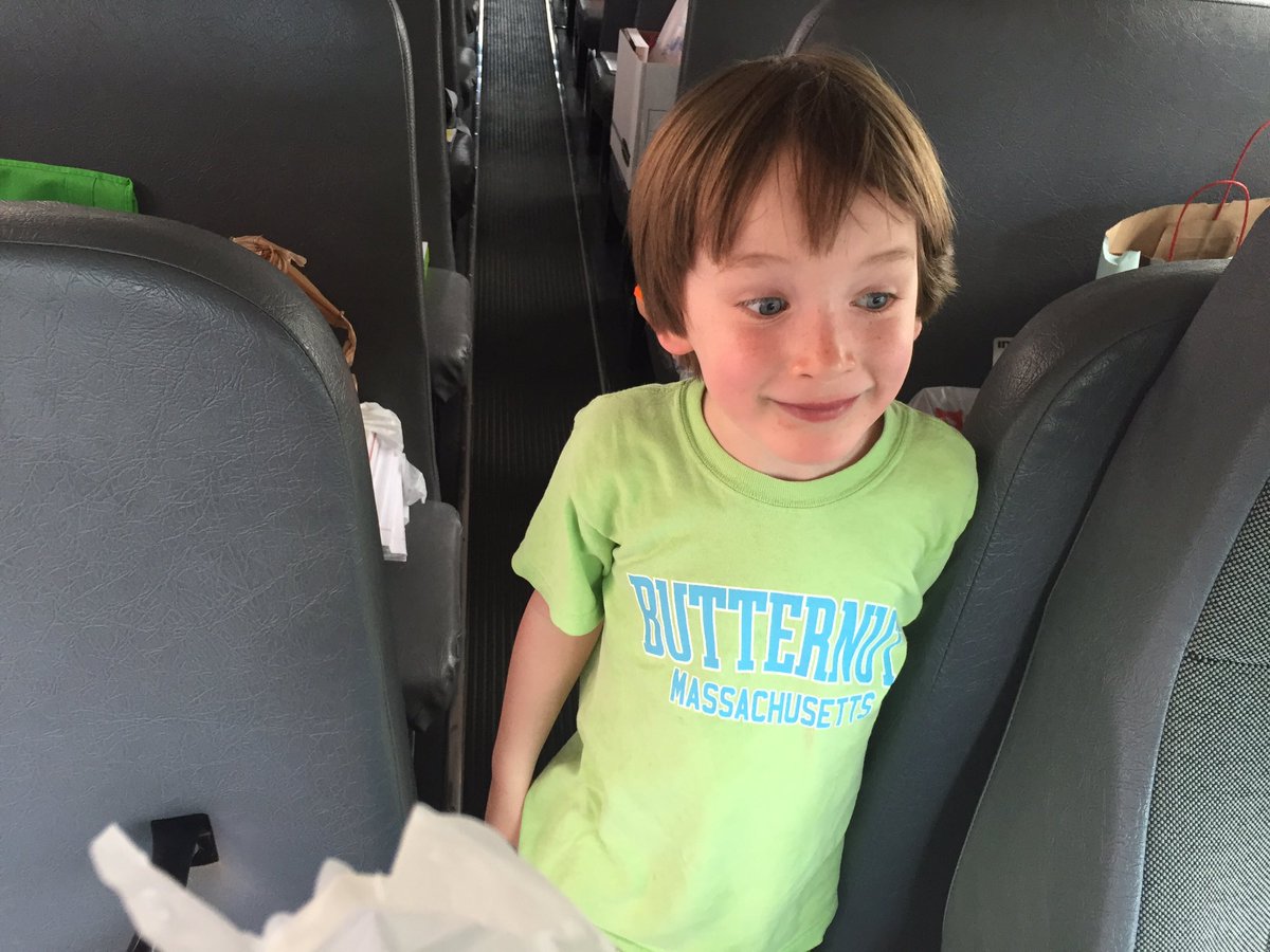 5 yr old Reid helps #Local24Cares #StuffTheBus 💙 <a href="/BGCMemphis/">Boys & Girls Clubs</a> <a href="/DurhamSchoolSvc/">Durham School Svcs</a> <a href="/Local24WhatsOn/">Local 24 Promotions</a> <a href="/local24stef/">Stef Allan</a>
