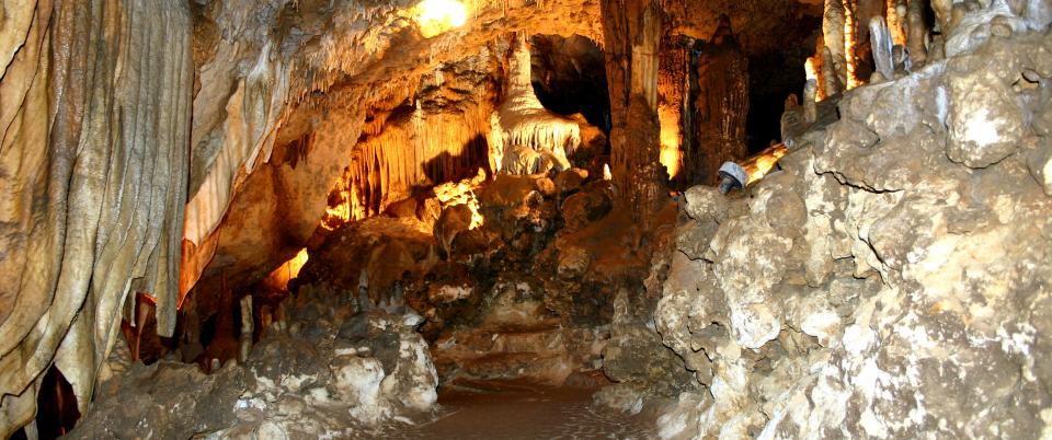 6 FLorida Caves to Explore bit.ly/290UeLB #FLAdventure #LoveFl