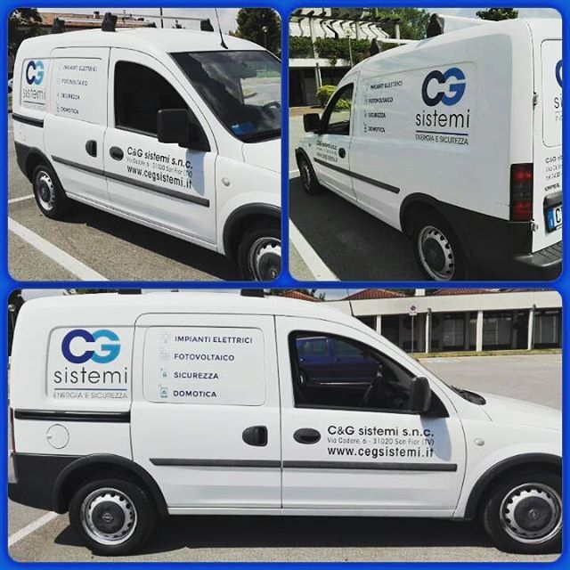 ideaegrafica's tweet photo. #ideaegrafica #decorazionemezzi #stampadigitale #digitalprinting #applicationteam #businesscar #carwrapping #IeG2016 https://t.co/J0uAXg8X3G