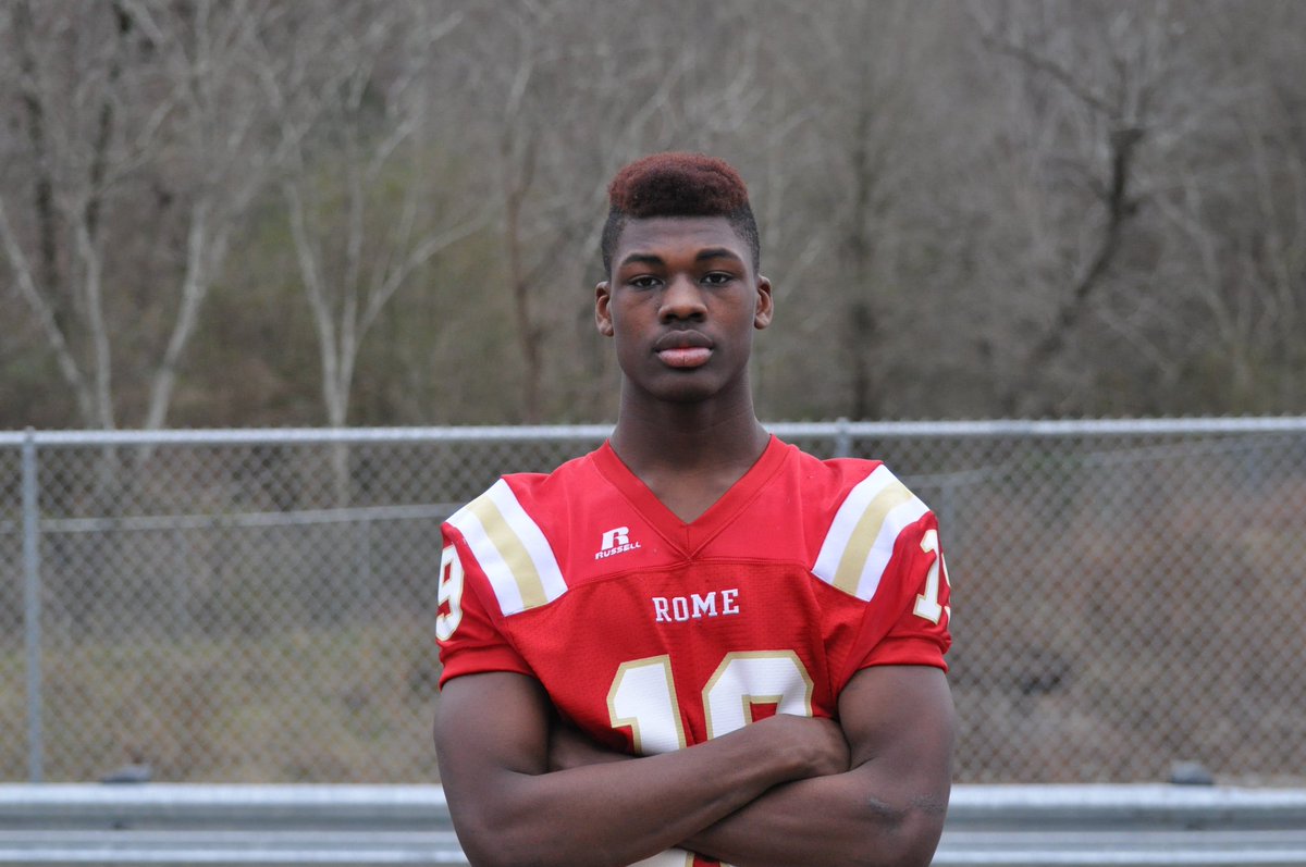 SicEmDawgscom's tweet photo. 4-Star OLB Adam Anderson (6-5, 225) of Rome has committed to Georgia for 2018! #GoDawgs https://t.co/BA3rsctjCA